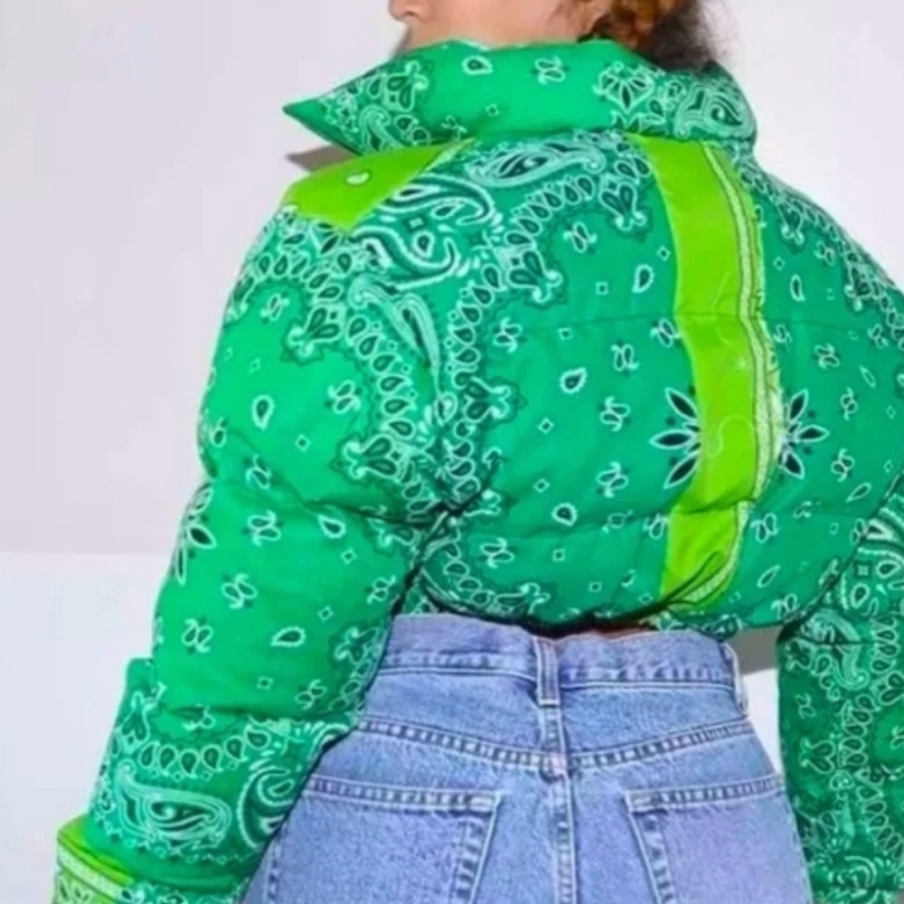Cropped Bandana Print Puffer Jacket
